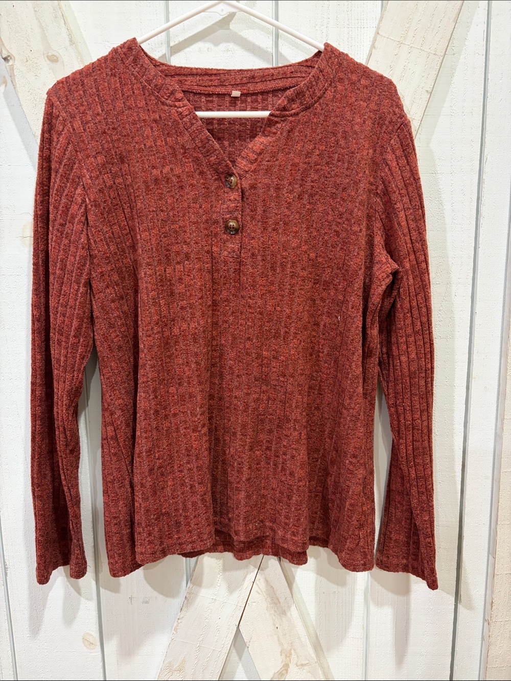 Women's Ribbed Henley Sweater - Rust
